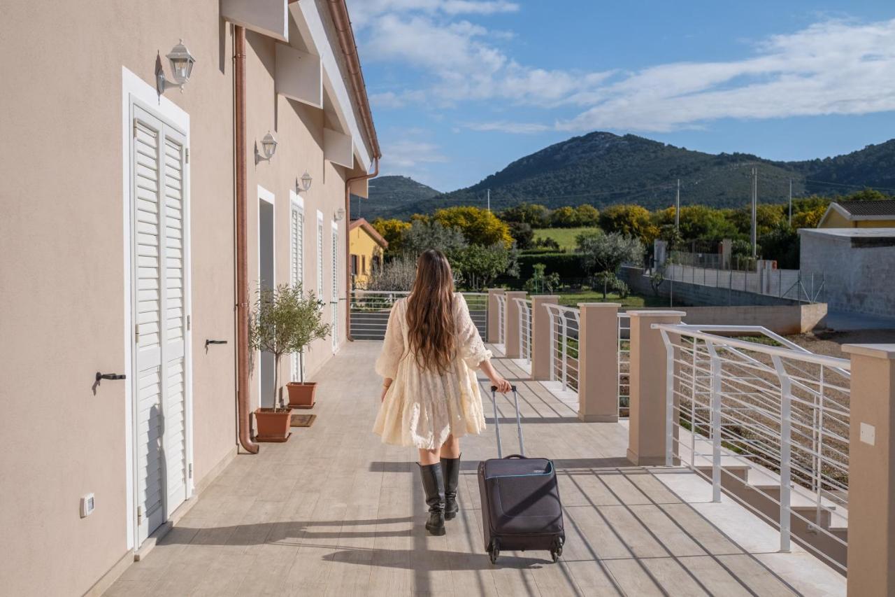 Villa Solymar Alghero Bagian luar foto